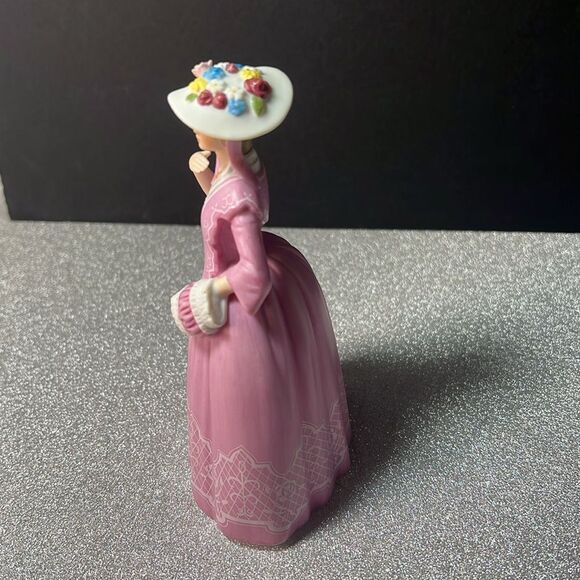 Lenox Great Fashions of History MARIE BY Lenox. KK324 - Picture 2 of 6